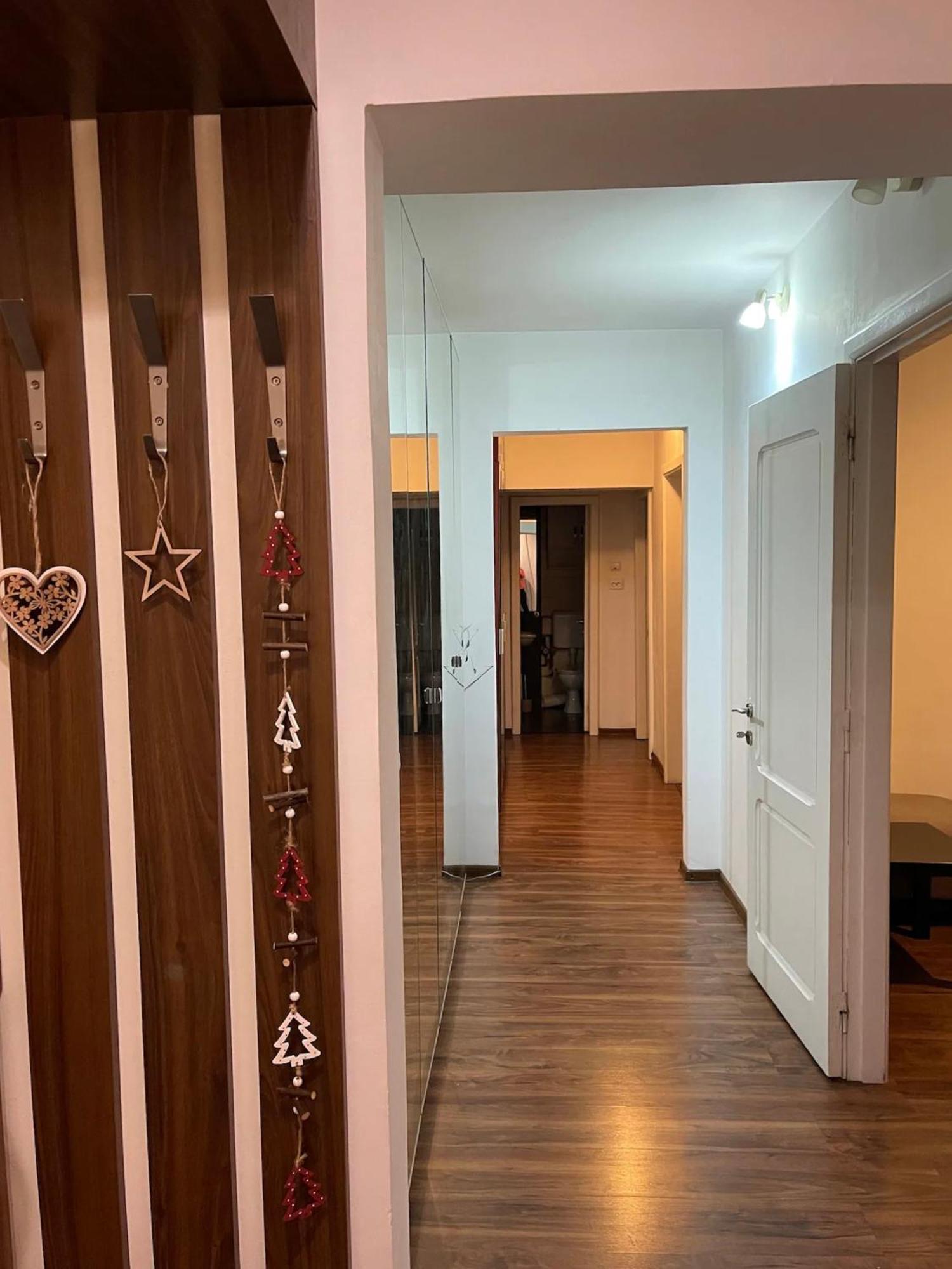 Zen Escape Luxury Retreat Apartment Bukares Bagian luar foto